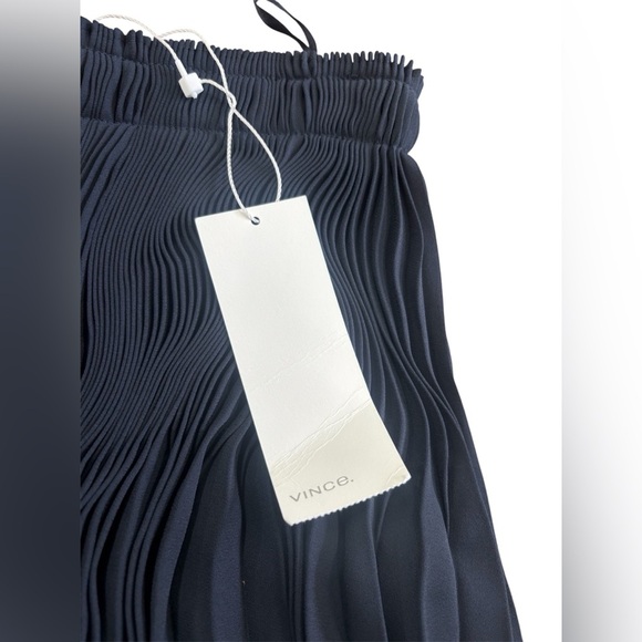 NWT Vince Navy Blue Mini Skater Flounce Skirt with Pleats XS - Picture 5 of 9